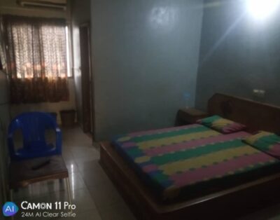 Chbre Stand Hotel Pavi Yopougon